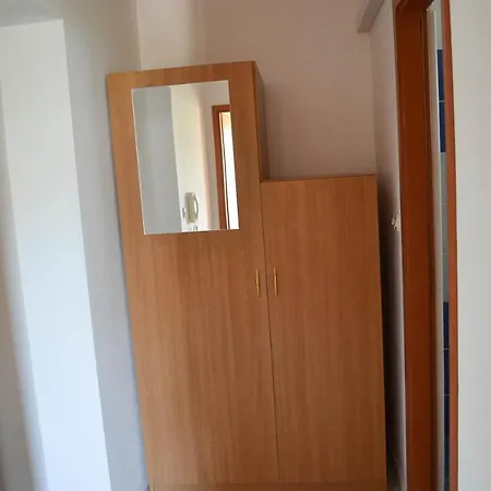 Martin And 3* Gornji Karin