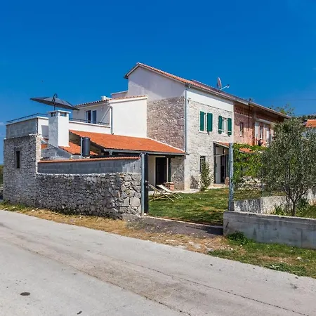 Martin And Casa de hóspedes 3*