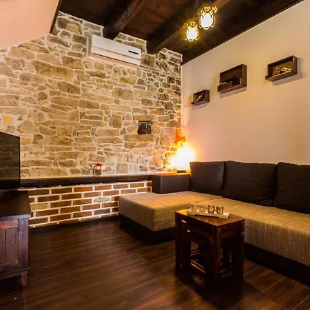 Martin And 3* Gornji Karin