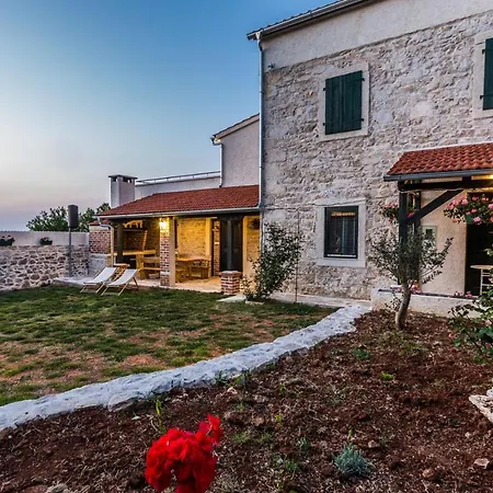 Martin And Pensjonat