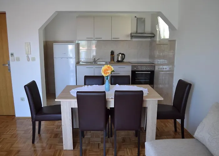 Martin And Casa de hóspedes 3*