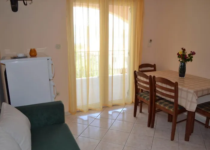 Martin And Casa de hóspedes 3*